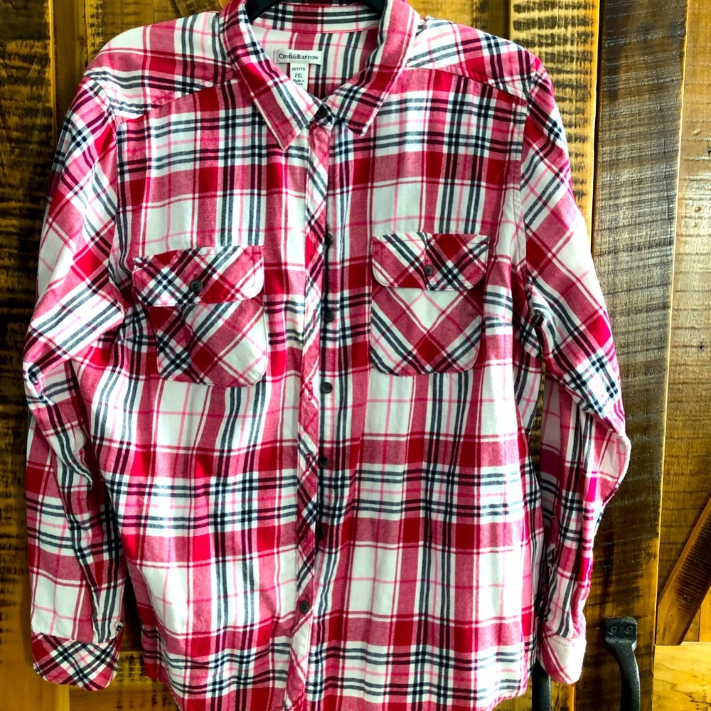 Croft and Barrow long sleeve button up top